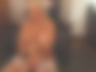 sassythang4u's Live Sex Cam Show