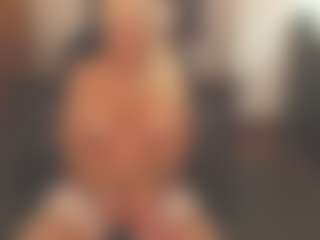 sassythang4u's Live Sex Cam Show