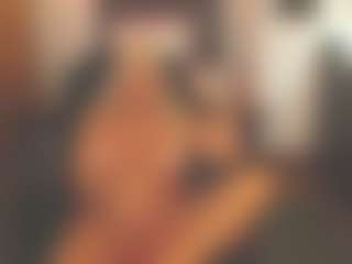 sassythang4u's Live Sex Cam Show