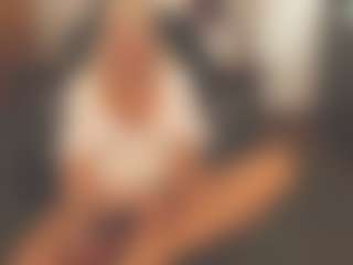 sassythang4u's Live Sex Cam Show