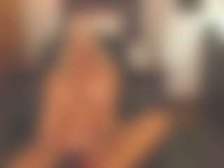 sassythang4u's Live Sex Cam Show