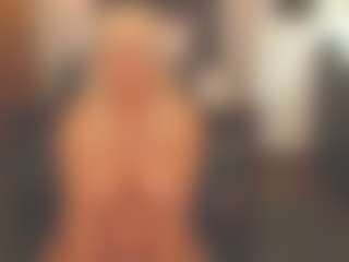sassythang4u's Live Sex Cam Show