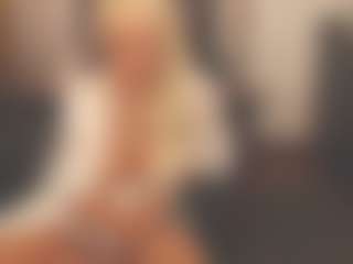 Live cam show with sassythang4u - Blonde Hair on Camsoda.co
