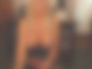 sassythang4u's Live Sex Cam Show