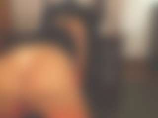 sassythang4u's Live Sex Cam Show