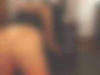 sassythang4u's Live Sex Cam Show