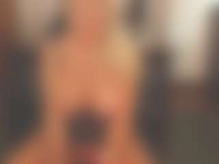 sassythang4u's Live Sex Cam Show