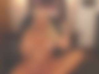 Live cam show with sassythang4u - Senior on fapnchat