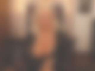 Live cam show with sassythang4u - Blonde Hair on TeamSkeetLive
