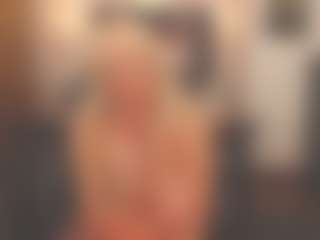 Live cam show with sassythang4u - Interactivetoy Mature on TeamSkeetLive