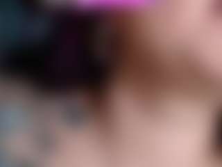 Live cam show with kitty - Control on Milf Play