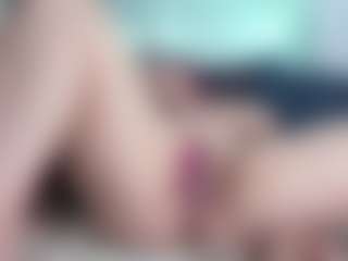 Live cam show with kitty - Nipple Piercings on Soda Cam