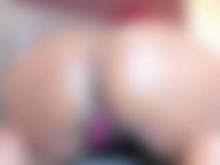 Live cam show with Jenna Grey - Moaning on Camsoda