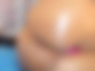 Live cam show with Jenna Grey - Smoking on StripNow