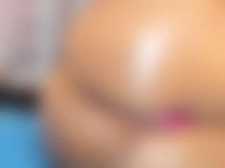 Live cam show with Jenna Grey - Car on StripNow