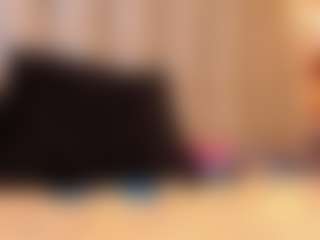 Live cam show with Jenna Grey - Bedroom MILF on WildCum