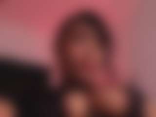Live cam show with kendallk - Ebony Shaved Pussy on WildCum