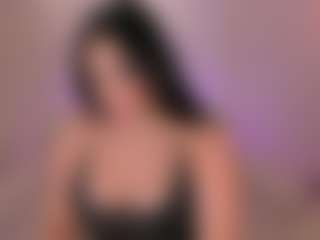 Live cam show with mia-robert1 - Striptease on Pornisteam.com