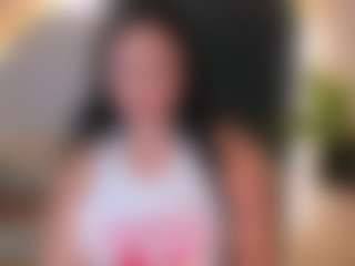 Live cam show with mia-robert1 - Oil on AdultVida.com