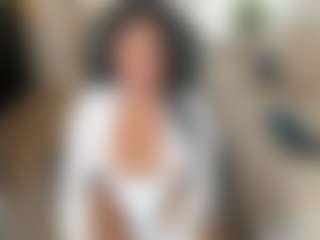 mia-robert1's Live Sex Cam Show