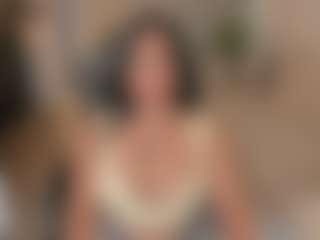 mia-robert1's Live Sex Cam Show