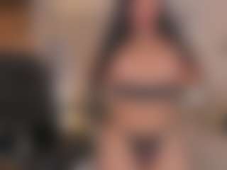 mia-robert1's Live Sex Cam Show