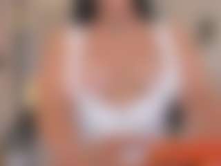 mia-robert1's Live Sex Cam Show