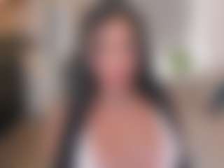 mia-robert1's Live Sex Cam Show