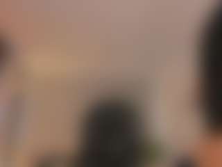 Live cam show with mia-robert1 - Oil on nudelive.tv