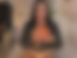 Live cam show with mia-robert1 - Bikini on AdultVida.com