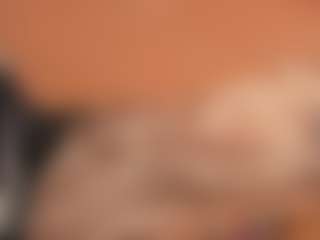 mia-robert1's Live Sex Cam Show