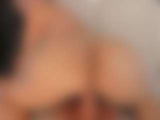 mia-robert1's Live Sex Cam Show