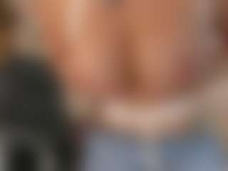 mia-robert1's Live Sex Cam Show