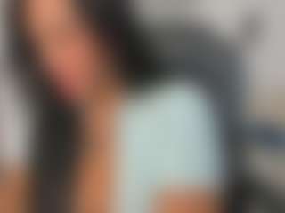Live cam show with mia-robert1 - Striptease on PervPlay.com