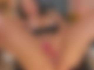 mia-robert1's Live Sex Cam Show