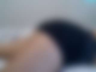 Live cam show with kiimberly - Living Room on fuck-show.com