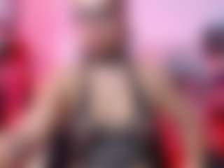 Live cam show with Ariana - Milk on AdultVida.com