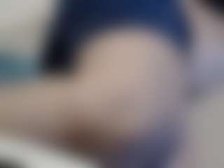 Live cam show with santanna77 - Shower on AdultVida.com