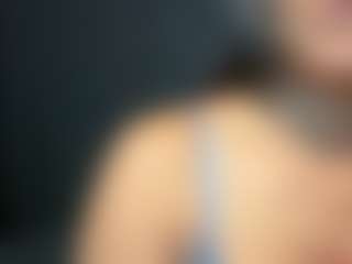rakiyah-charms's Live Sex Cam Show