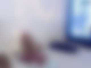 EMELY's Live Sex Cam Show