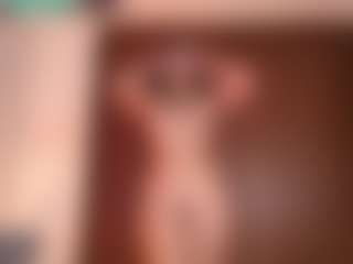 Live cam show with Anny De lo Rios - Athletic Shaved Pussy on sexytreat.net