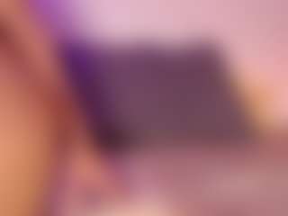 Live cam show with Anny De lo Rios - Squirt Toys on Big Tits