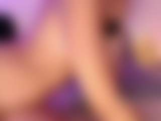 Live cam show with Anny De lo Rios - Gamer Athletic on eurowanks.com