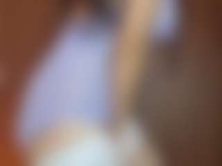 Live cam show with Anny De los Rios - Brown Eyes on Soda Cam