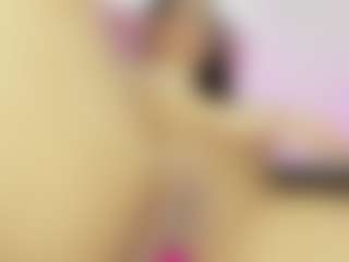 Live cam show with Sofia Lorenz - Big Tits Small Tits on CamClone