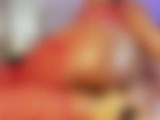 Live cam show with Summer Black - Ebony Petite on Camming Site