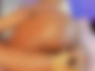 Live cam show with Summer Black - Black MILF on CamwithHer