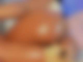 Summer Black MILF webcam performer live streaming