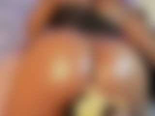 Live cam show with Summer Black - Black Petite on CSO-WL