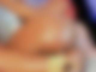 Live cam show with Summer Black - Ebony Petite on Camsoda